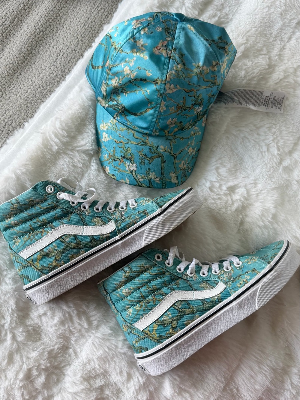 2018 Vincent Van Gogh x Sk8-Hi 'Almond Blossom' New no tag or box